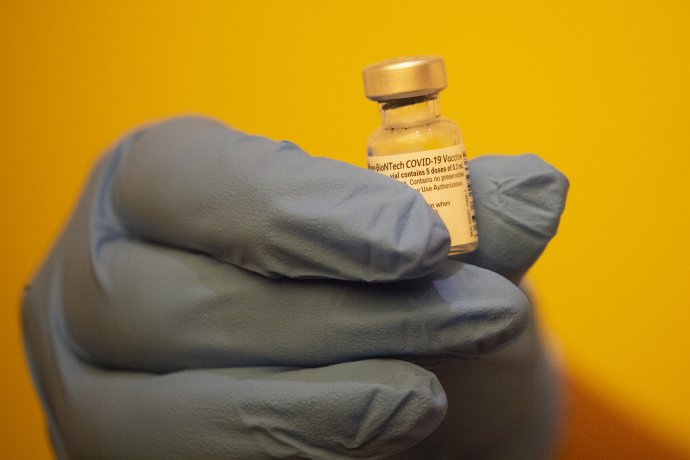 Každý desiaty Izraelčan už dostal prvú dávku vakcíny. Foto - TASR/AP
