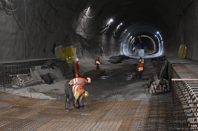 Na snímke z júla 2019 je železničný tunel Diel budovaný v rámci modernizácie 1. etapy železničnej trate Púchov - Žilina. Foto - TASR