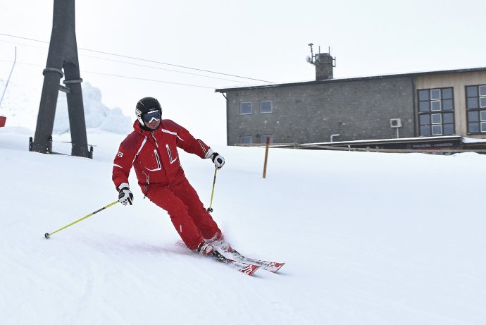 Vášnivým lyžiarom je aj poľský prezident Andrzej Duda. Na snímke z roku 2016. Ilustračné foto - TASR/AP