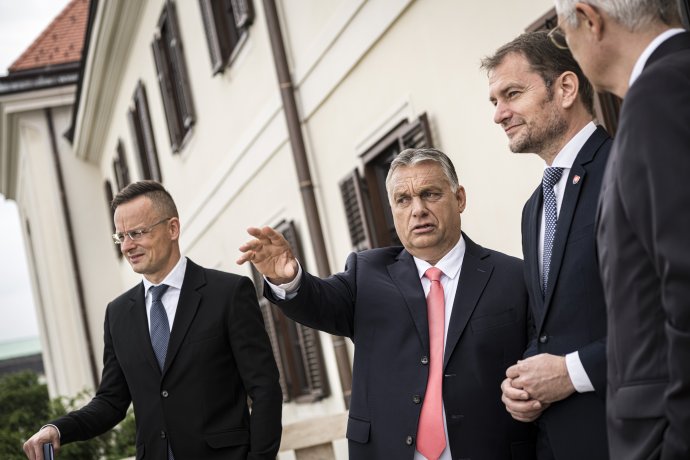 Igor Matovič s Viktorom Orbánom pri návšteve Maďarska v júni 2020. Foto - TASR
