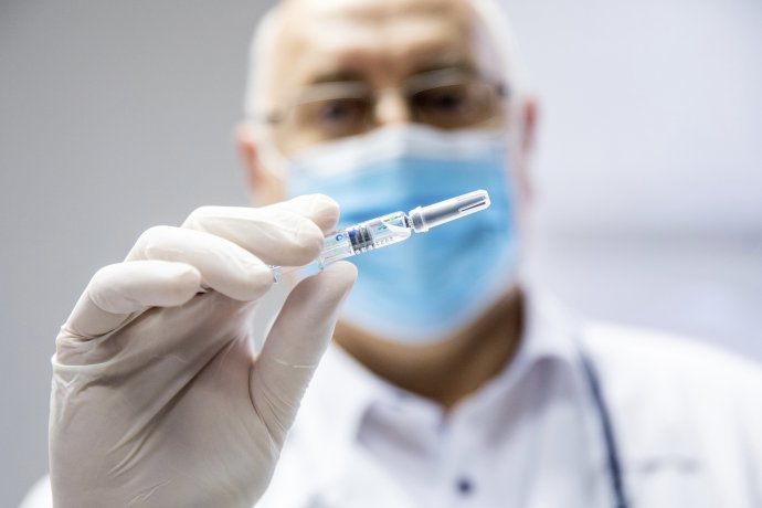 Čínska vakcína sa v Maďarsku používa od konca februára. Foto - TASR/AP