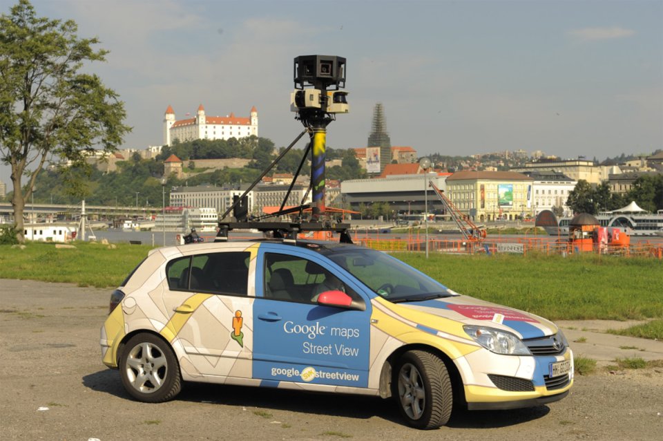 Google auto v Bratislave v roku 2010. Zdroj: Google