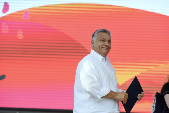 Maďarský premiér Viktor Orbán na 30. jubilejnej letnej univerzite Maďarov v rumunskom meste Baile Tusnad (Tusnádfürdő) v roku 2019. Foto - TASR/AP