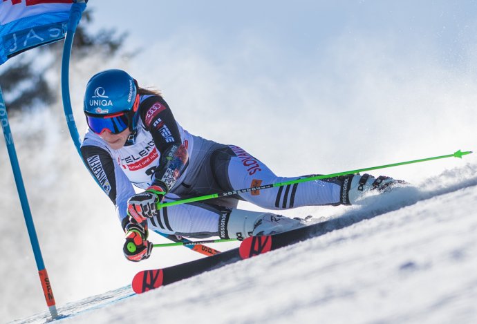 Petra Vlhová počas 1. kola obrovského slalomu v Jasnej. Foto - TASR/Martin Baumann