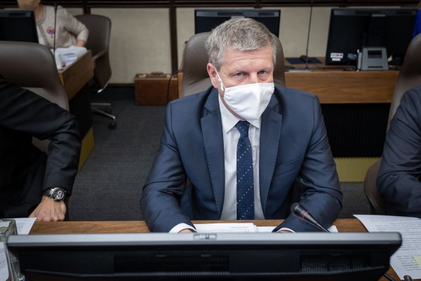 Odborné usmernenie o&nbsp;transrodových ľuďoch rozhádalo politikov. Záborská tvrdí, že jej Heger sľúbil jeho zrušenie