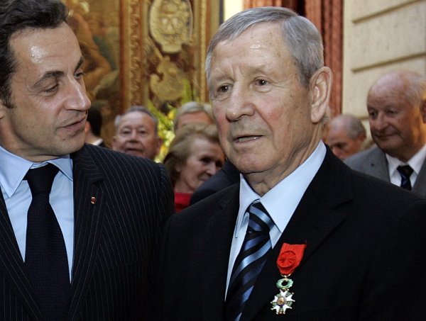 Začal kultúrnu futbalovú vojnu, ktorá trvá dodnes. Ako sa poľský chlapec z bane stal legendou Francúzska