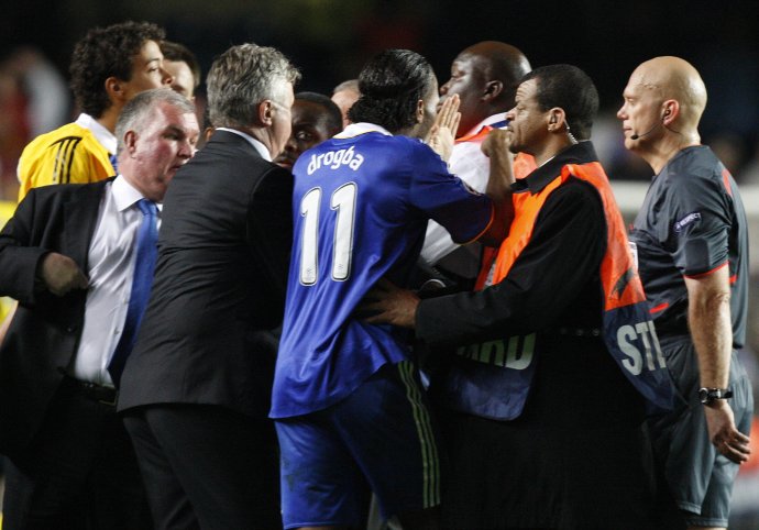 Po zápase Chelsea proti Barcelone v semifinále Ligy majstrov v Londýne 6. mája 2009. Foto - TASR/AP