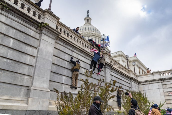 Niektorí republikáni tvrdia, že v ľudia v Kapitole boli "bežní turisti". Foto – Flickr/Blink O’fanaye