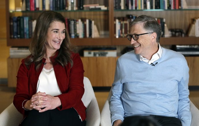 Bill a Melinda Gatesovci sa po 27 rokoch manželstva rozvádzajú. Foto - TASR/AP