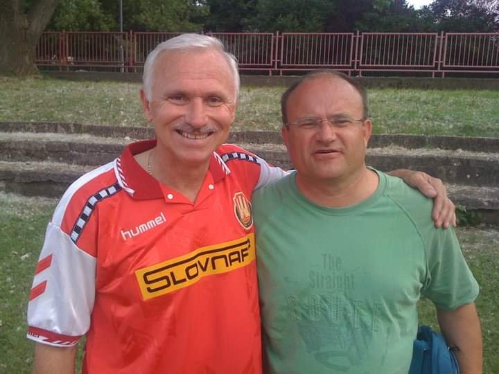 Jozef Mihál (vpravo) a legenda Interu a súčasný prezident Jozef Barmoš v roku 2010. Foto - archív J. M.