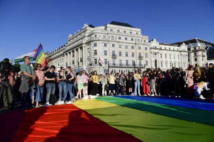 Protest za práva sexuálnych menšín v júni v Budapešti. Foto - TASR/AP