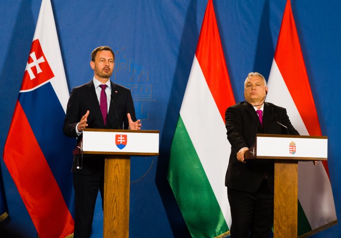 Eduard Heger a Viktor Orbán po stretnutí v Budapešti v júni 2021. Foto - TASR