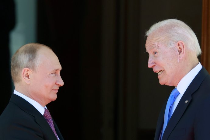 Vladimir Putin a Joe Biden. Foto - TASR/AP