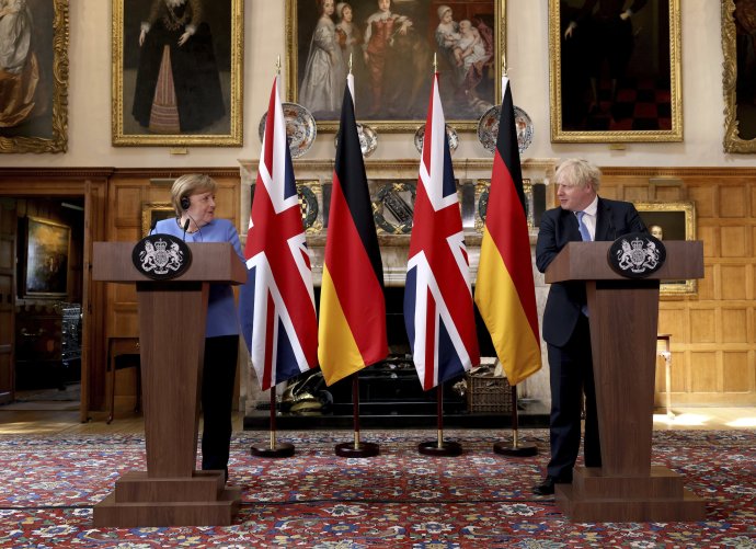 Angela Merkelová a Boris Johnson. Foto - TASR/AP