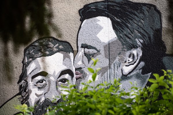 L+S tvorili v šialenom svete pod šialeným tlakom