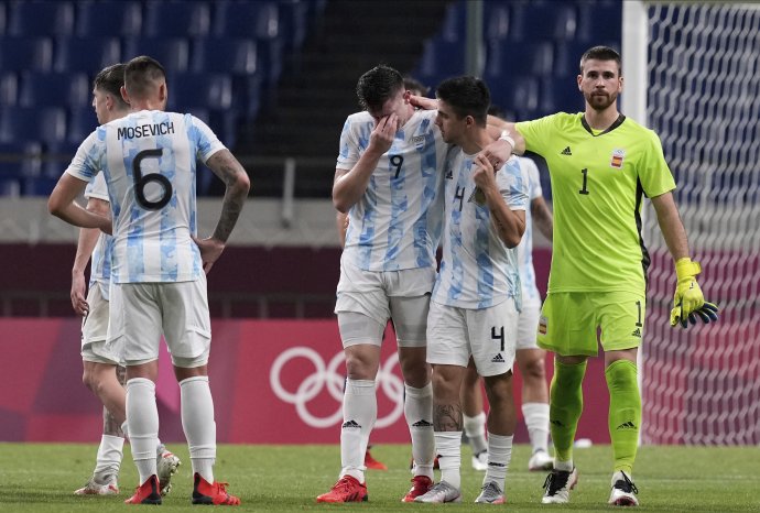 Argentína nezavolala na turnaj žiadnu zo svojich hviezd, aj preto namiesto nej postúpil do štvrťfinále Egypt. FOTO TASR/AP