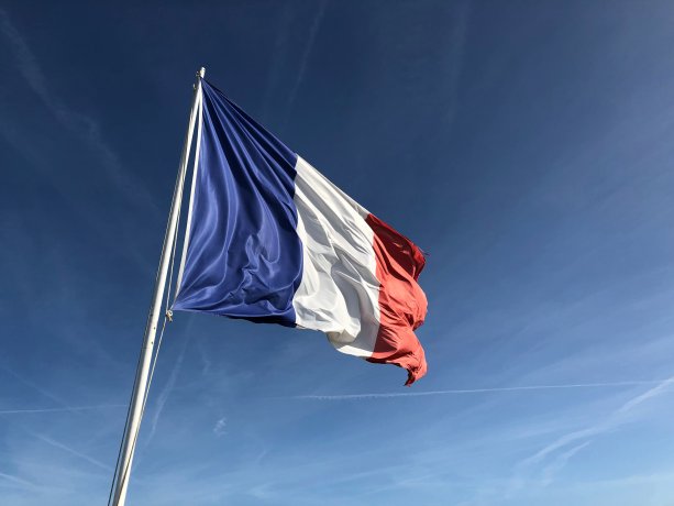 francuzsko-vlajka-doucovanie