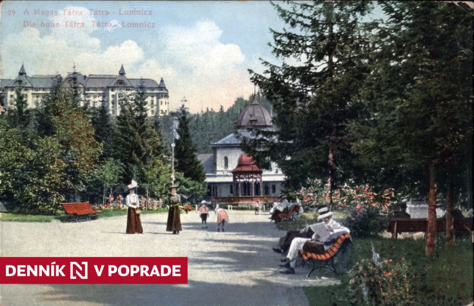 Park v Tatranskej Lomnici s Kúpeľným domom a dnešným Grandhotelom Praha na pohľadnici z roku 1917. Zdroj – archív Ivana Bohuša ml.
