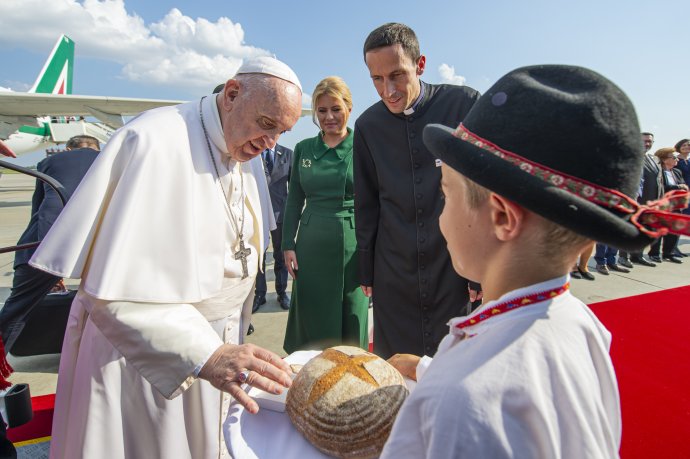 Privítanie pápeža Františka na *Slovensku. Foto - TASR