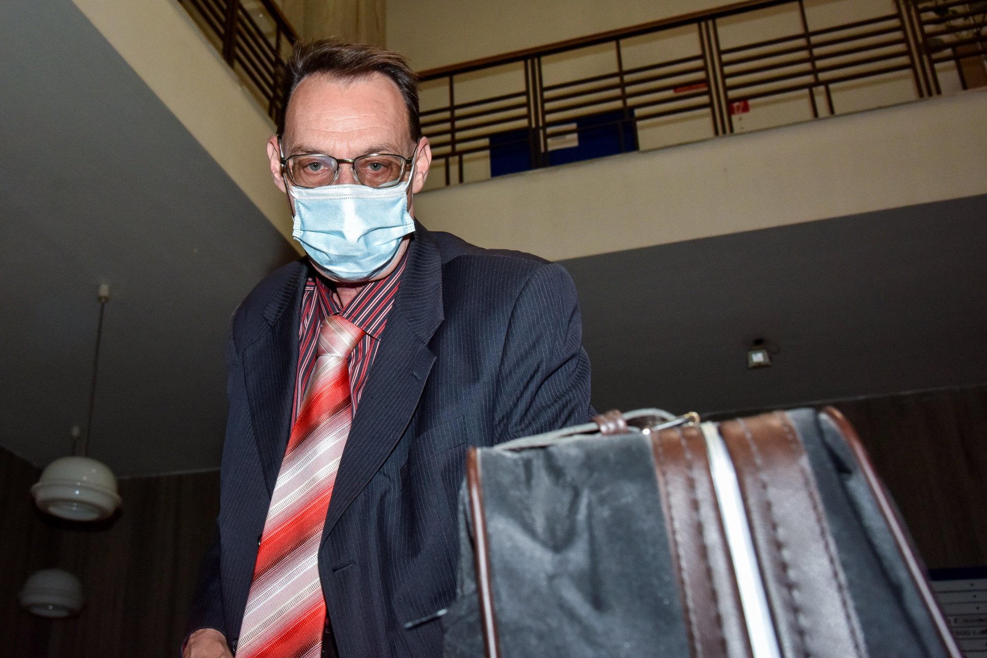 Bývalý generálny prokurátor Dobroslav Trnka prichádza na súd. Foto - TASR