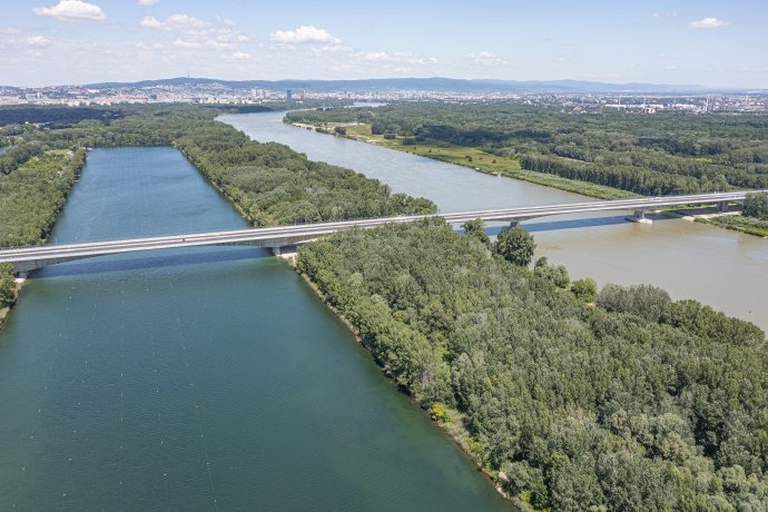 Nový Lužný most ponad Dunaj. Foto - TASR