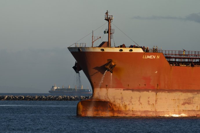 Tanker Lumen N v prístave Los Angeles. Foto – tasr/ap