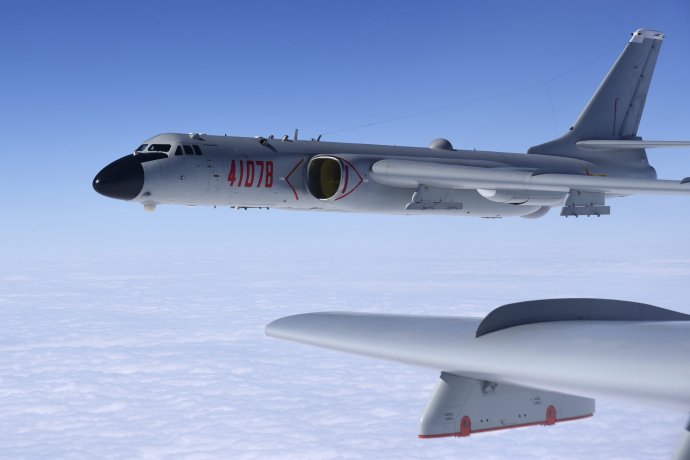 Čínske bombardéry. Foto - TASR/AP