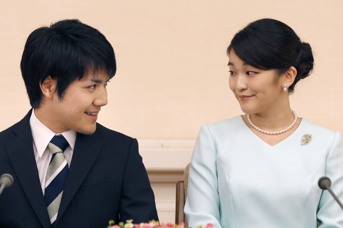 Princezná Mako a jej snúbenec Kei Komuro v roku 2017, keď prvýkrát oznámili zásnuby. Foto - TASR/AP