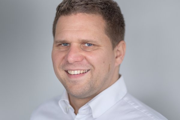 Starosta Petržalky Hrčka: Musím uznať Vallovi, že parkovanie nevyriešil populisticky (+ video)