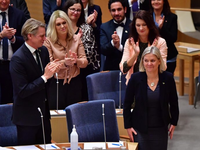 Magdalena Anderssonová po tom, ako ju druhýkrát vymenovali za premiérku Švédska. Foto - TASR/AP