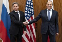 Antony Blinken a Sergej Lavrov si podali ruku, rozhovory však k ničomu neviedli. Foto - TASR/AP