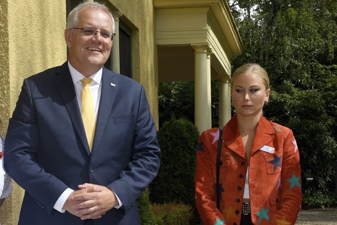 Grace Tameová s austrálskym premiérom Scottom Morrisonom. Foto - TASR/AP
