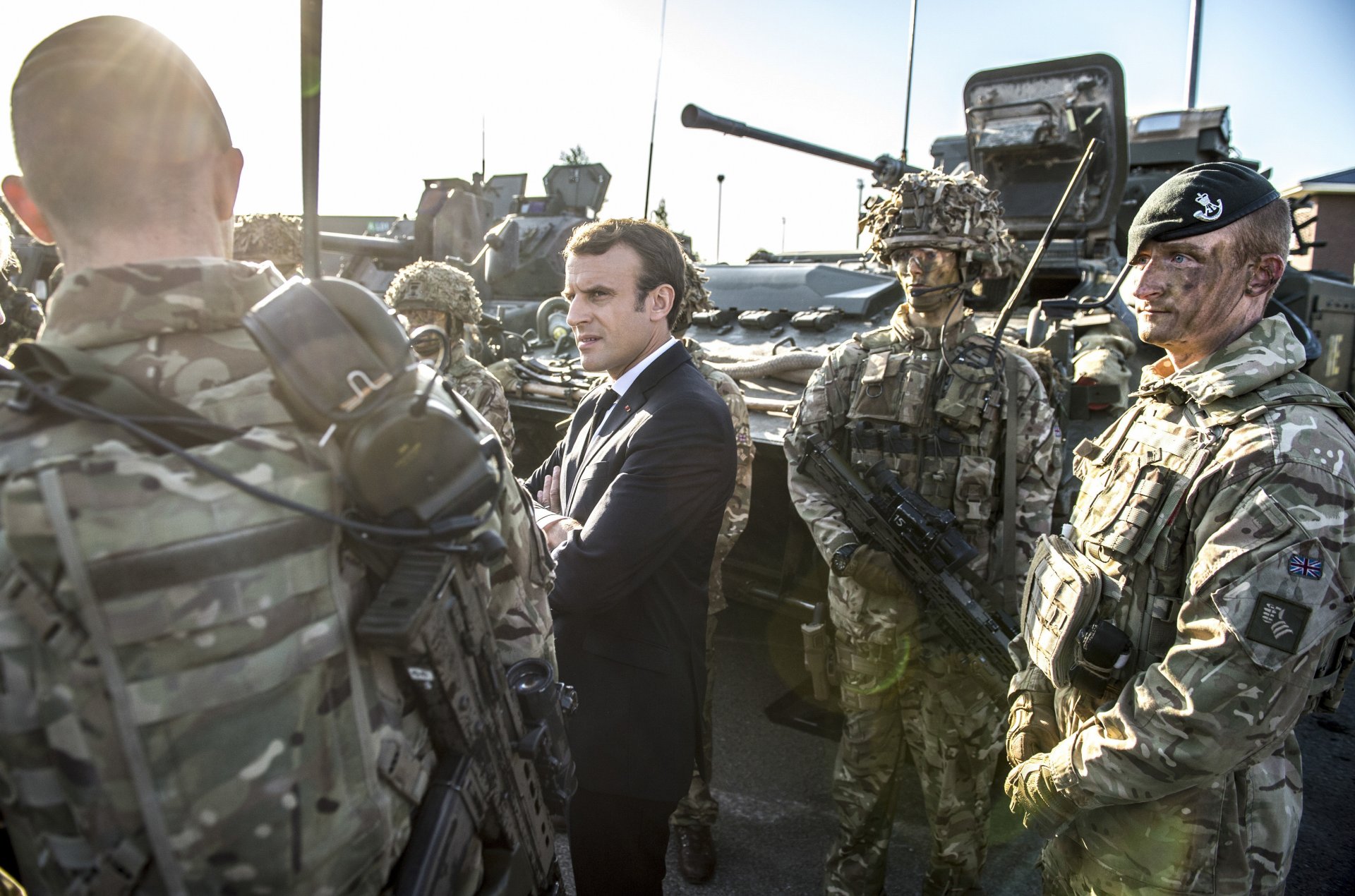 Макрон заявил о вводе войск нато. Макрон готовится к войне. Макрон французские военные. Франция готовится к войне. Французские военные Ukraine.