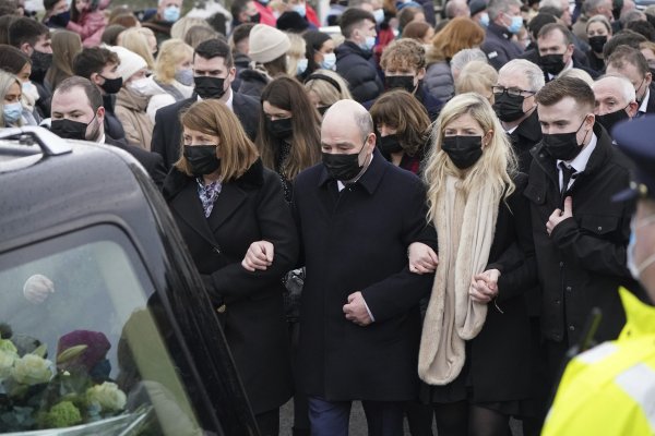 Išla si zabehať o&nbsp;štvrtej popoludní, zaškrtil ju neznámy muž. Podozrivým z&nbsp;vraždy mladej Írky je Slovák, píše The Times