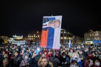 Priaznivci Putina a odporcovia USA na proteste Smeru z januára tohto roka. Foto N – Tomáš Benedikovič