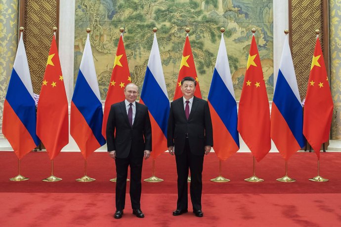 Vladimir Putin so Si Ťin-pchingom vo februári 2022. Foto - TASR/AP