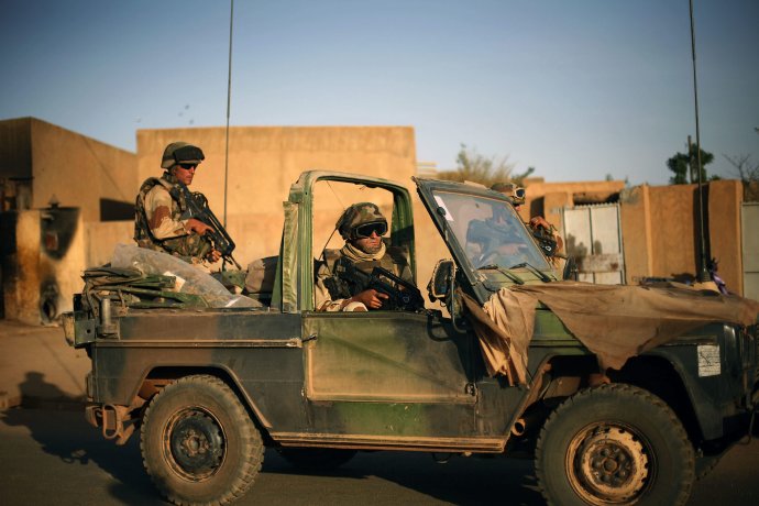 Francúzske jednotky v Mali. Foto - TASR/AP