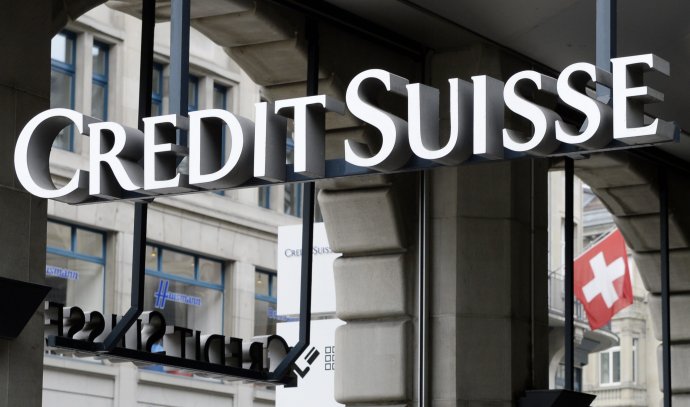 Banka Credit Suisse čelí veľkým škandálom hlavne posledných tridsať rokov. Foto - TASR/AP