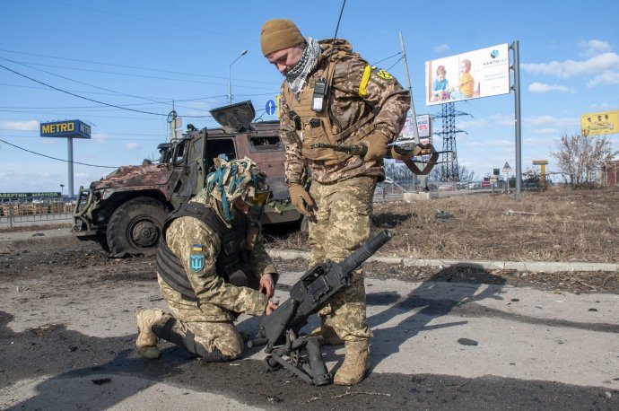 Ukrajinské jednotky pri Charkove. Foto - tasr/ap
