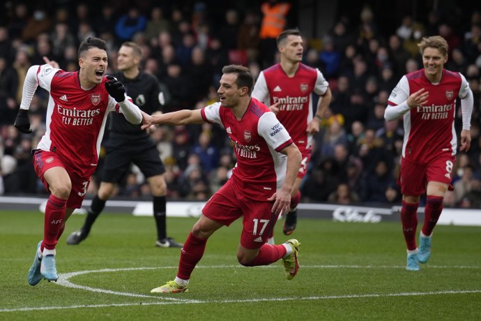 Gabriel Martinelli, Cédric Soares, Granit Xhaka a Martin Odegaard (zľava) oslavujú gól do siete Watfordu. Foto - TASR/AP