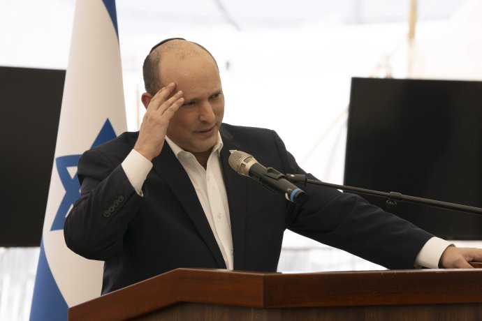 Izraelský premiér Naftali Bennett má problém. Foto - TASR/AP