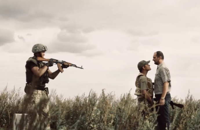 Vojnová realita v ukrajinskom filme Bad Roads. Foto - Takflix
