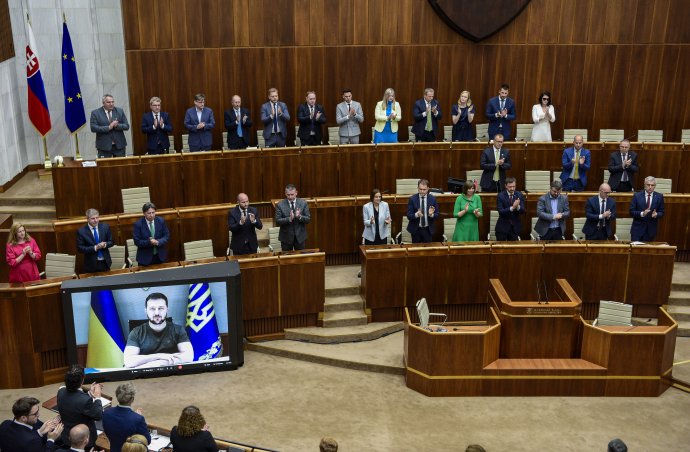 Volodimir Zelenszkij a szlovák parlamentben. Fotó - TASR