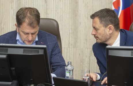 Predseda vlády SR Eduard Heger a minister financií Igor Matovič. Foto – TASR