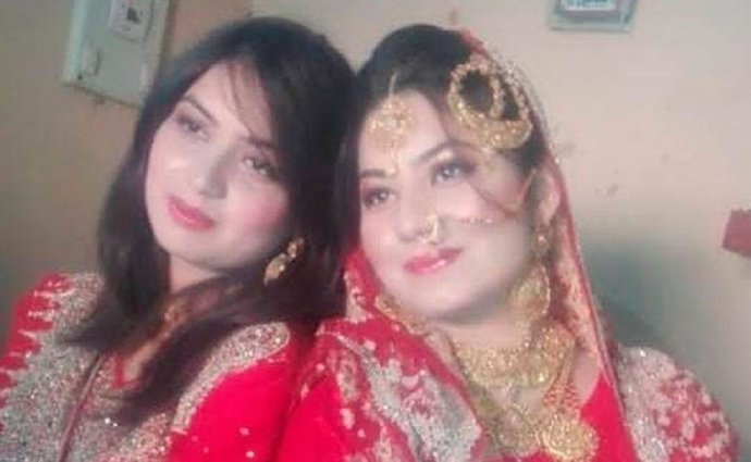 Sestry Abbasové boli rezidentky Španielska pôvodom z Pakistanu, ktoré šesť mužských príbuzných zavraždilo „zo cti“. Foto – Twitter