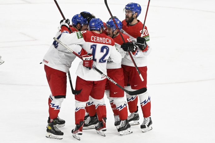 Českí hokejisti skončili bez medaily na posledných 12 veľkých podujatiach. Veria, že pod vedením Kariho Jalonena sa to zmení. Foto TASR/AP