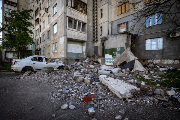 Čo vieme o&nbsp;obnove Ukrajiny: dôležitú rolu v&nbsp;nej na začiatku zohrá Česko a&nbsp;bude rozdelená na tri fázy