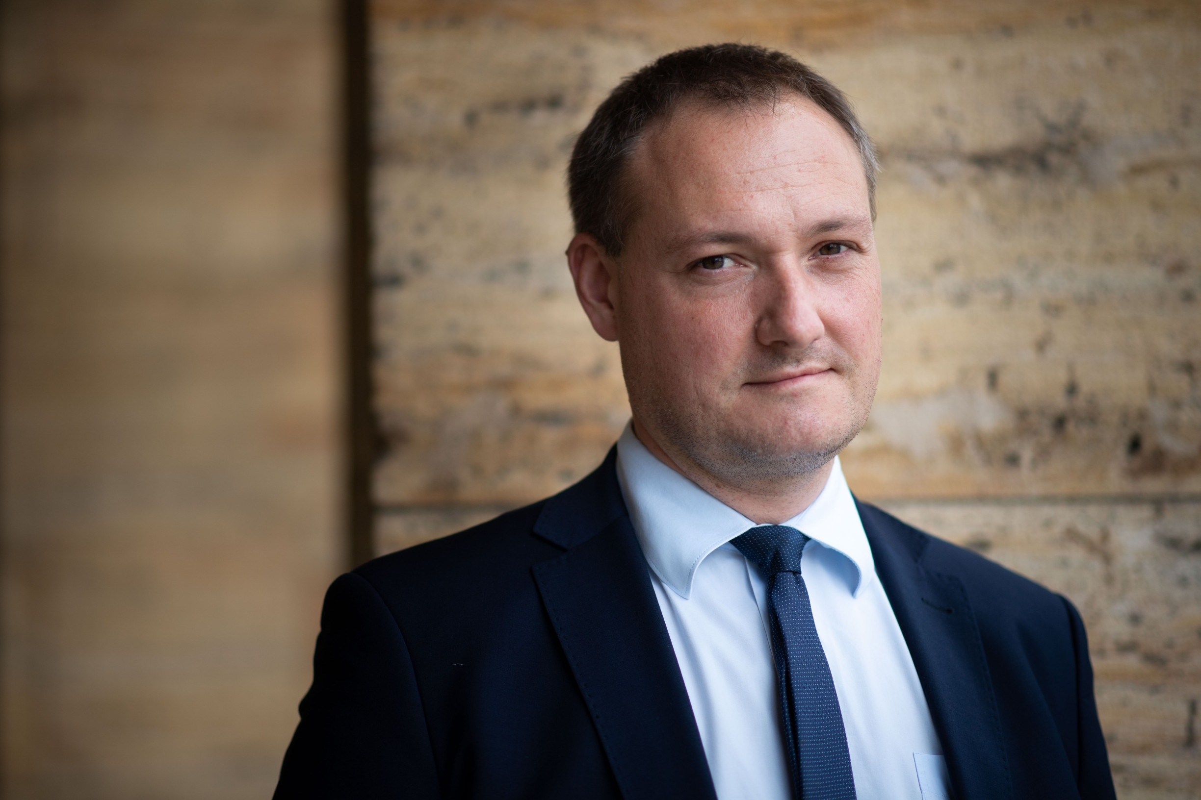 Patrí k akademickým výsadám zasahovanie do nezávislosti súdu?