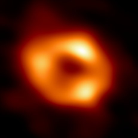 Prvý záber, ktorý vizualizuje supermasívnu čiernu dieru v strede Mliečnej cesty. Obrázok zverejnili 12. mája 2022. Foto – ESO