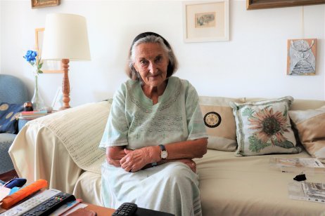 Eva Karvašová vo svojom byte v domove seniorov. Foto – archív E. K